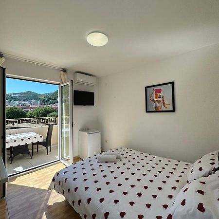 Apartmani Simona Budva Bagian luar foto