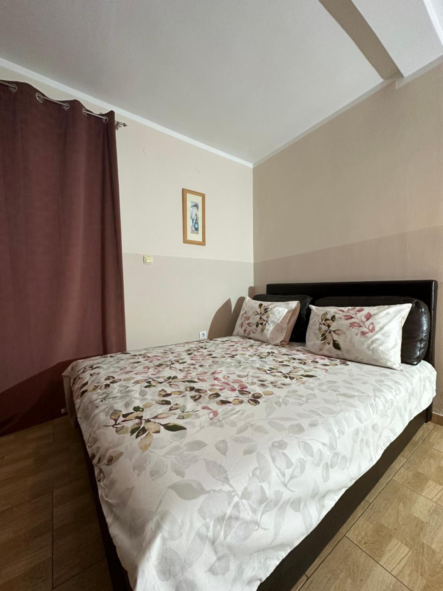 Apartmani Simona Budva Bagian luar foto